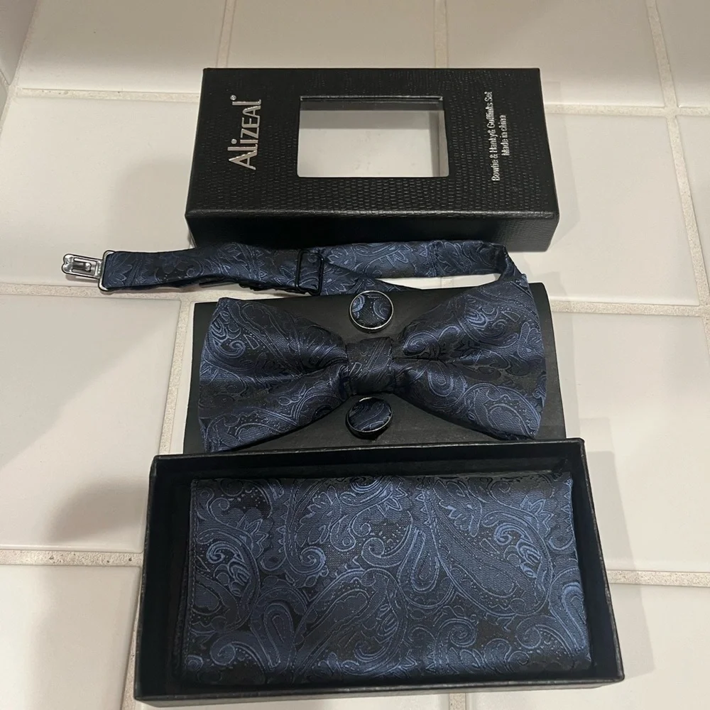 Alizeal paisley bow tie pocket square cuff links